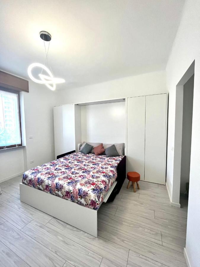 Marghespace Zona Stazione Centrale Appartamento Con Letto Matrimoniale E Bagno Milano Exteriör bild
